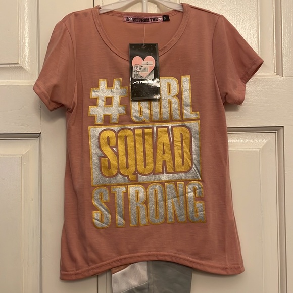 Love From The Heart Girl’s Top And Sweatpants Set, Size 5. Pink and Gray. - Picture 2 of 6